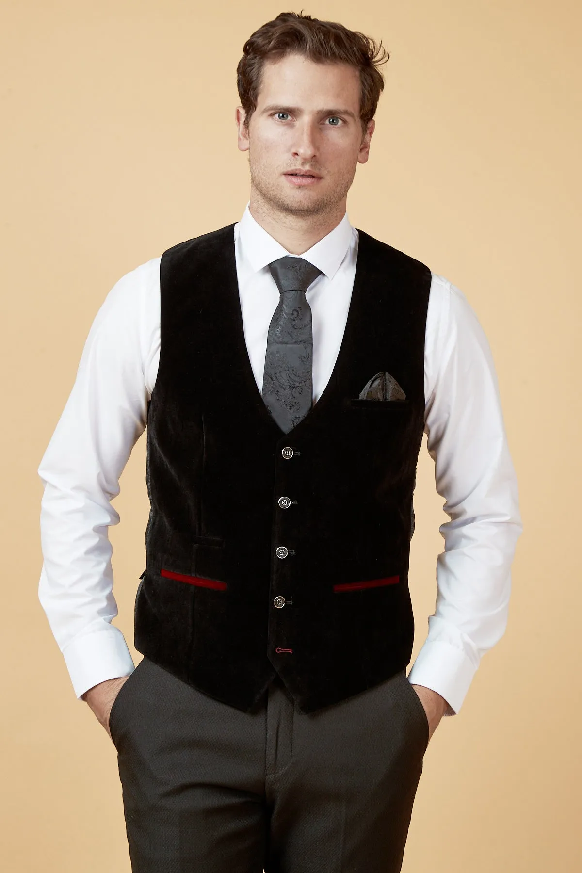 Coronation Street's Dylan Wilson (Liam McCheyne) In HUDSON Black Velvet Blazer & Waistcoat