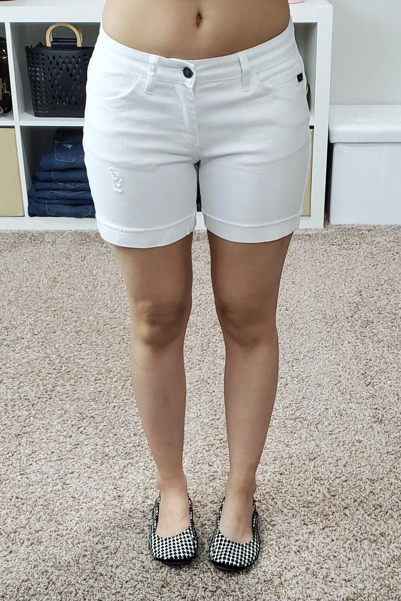 FINAL SALE -  Kan Can White Mid Rise 5" Cuffed Denim Shorts