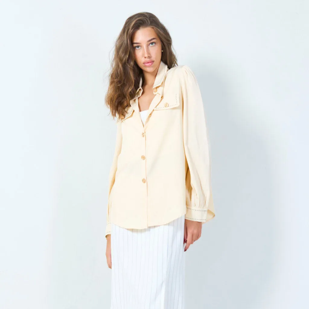 Shirt with gold colored buttons wholesale