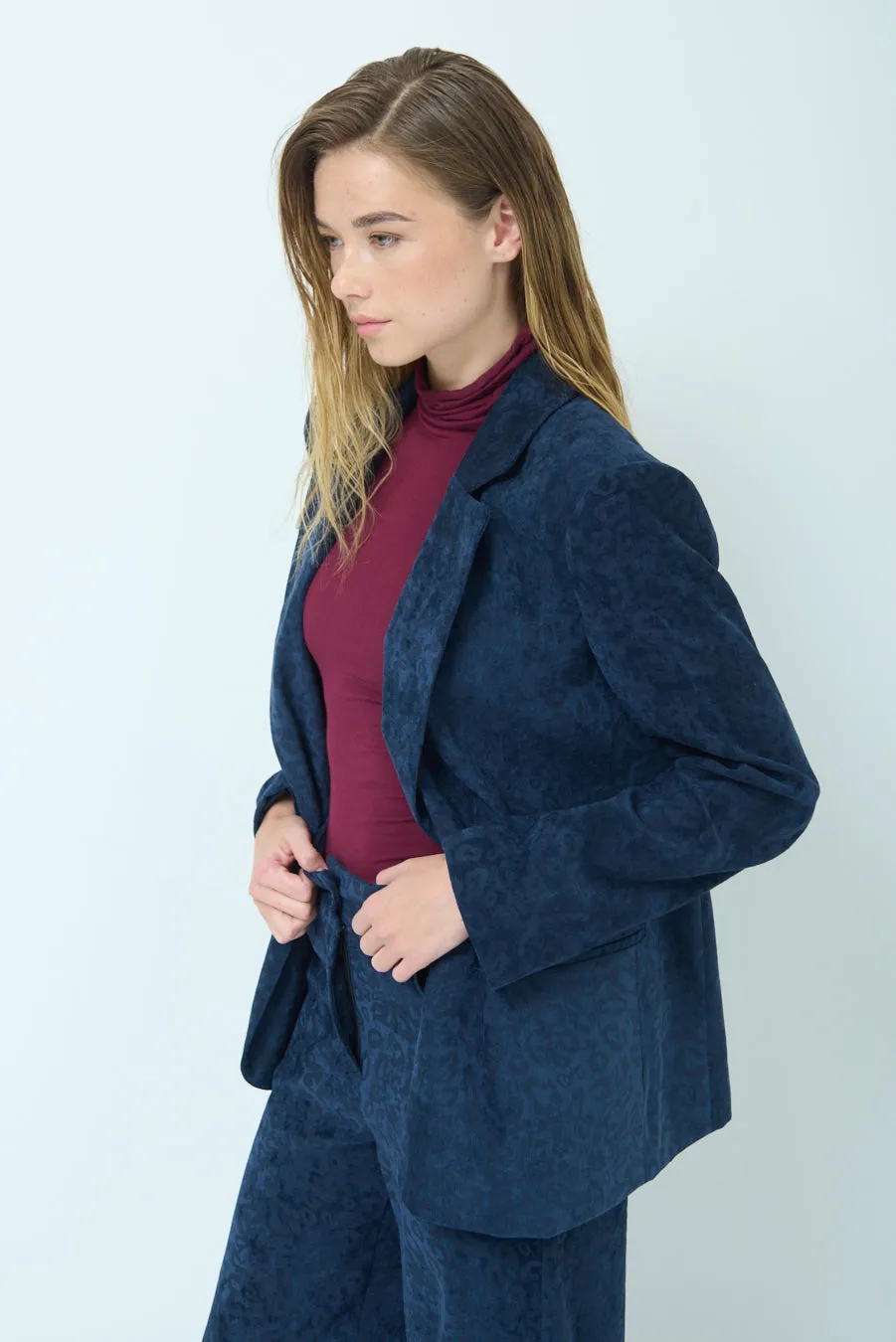 Tailored single-button blazer wholesale