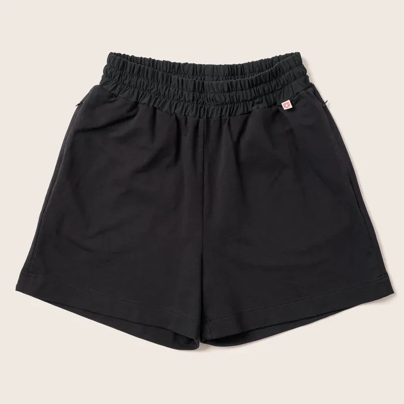 Versatile Black Shorts with Hidden Pockets - Perfect for Active & Casual Wear